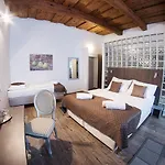 Aparthotel U Tri Hrusek & Budweis