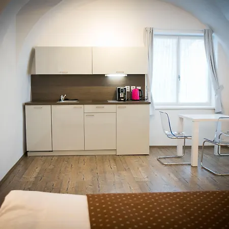 Hotel apartamentowy U Tri Hrusek & 4*