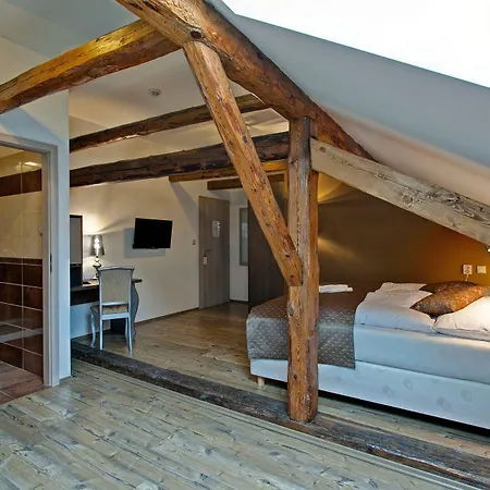 Aparthotel U Tří Hrušek Suites&apartments