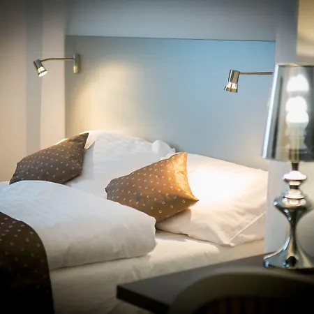 U Tří Hrušek Suites&apartments 4*