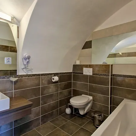 Aparthotel U Tri Hrusek & 4*