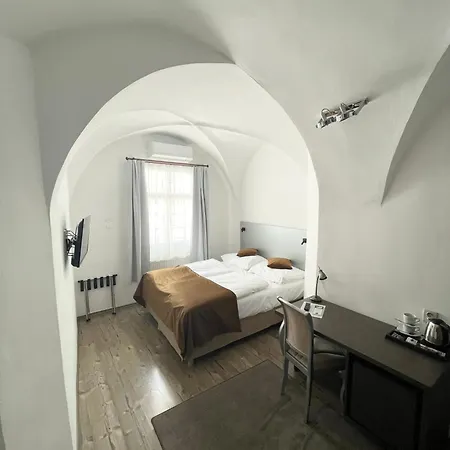 U Tří Hrušek Suites&apartments 4*