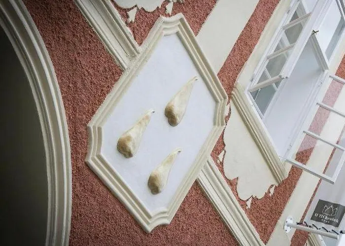 U Tri Hrusek & 아파트호텔