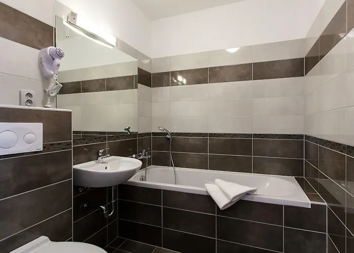 U Tri Hrusek & 체스케부데요비체