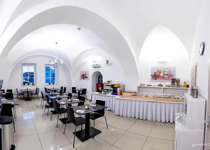 U Tri Hrusek & 아파트호텔